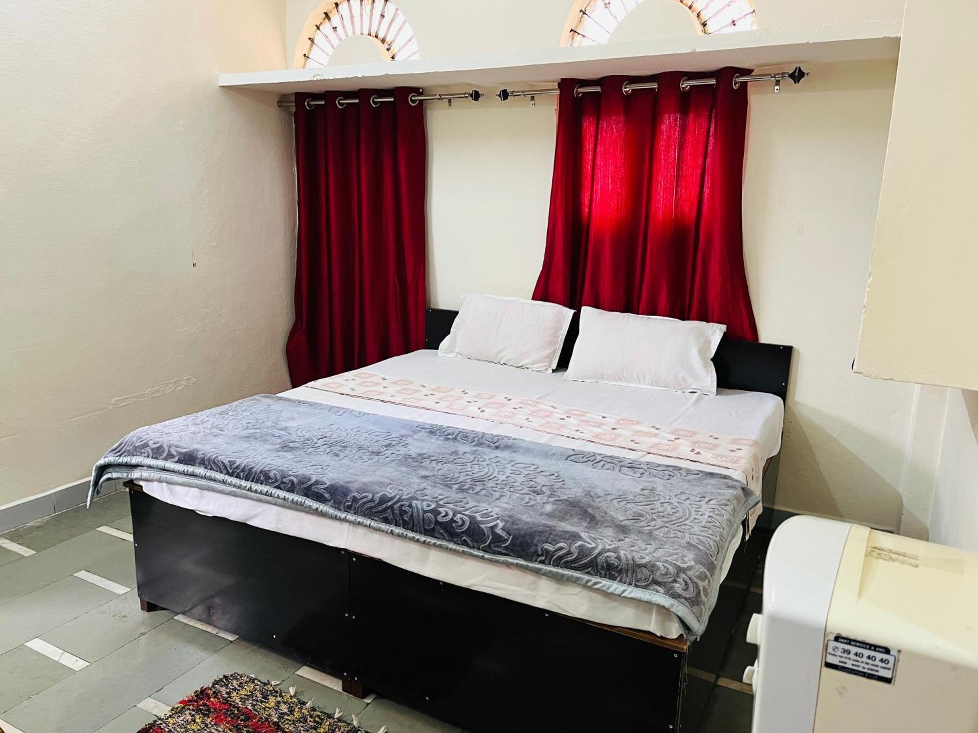 Tiwari G Home Stay Ujjain Dış mekan fotoğraf