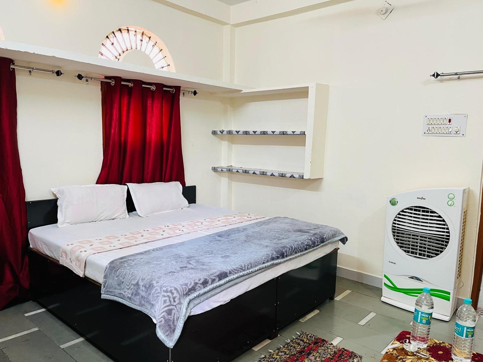 Tiwari G Home Stay Ujjain Dış mekan fotoğraf