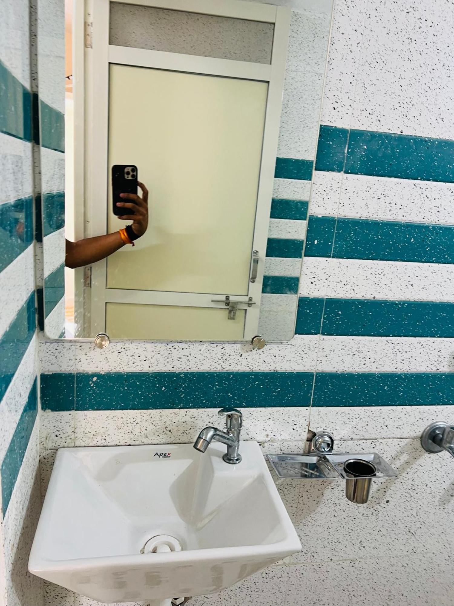 Tiwari G Home Stay Ujjain Dış mekan fotoğraf